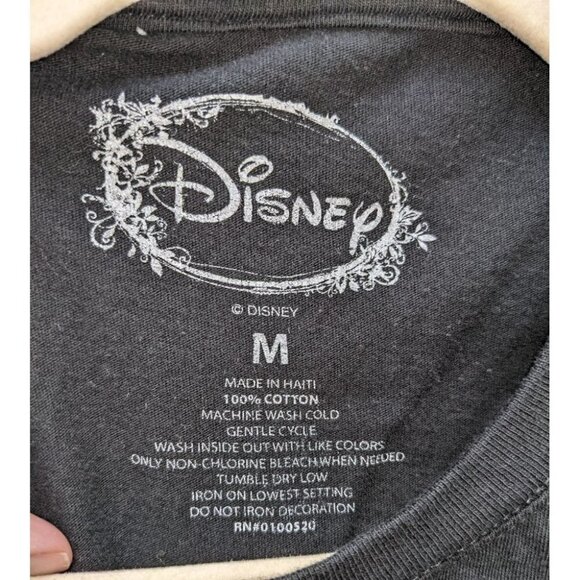 Disney Hakuna Pumba Black Graphic Tee Medium - Picture 4 of 4